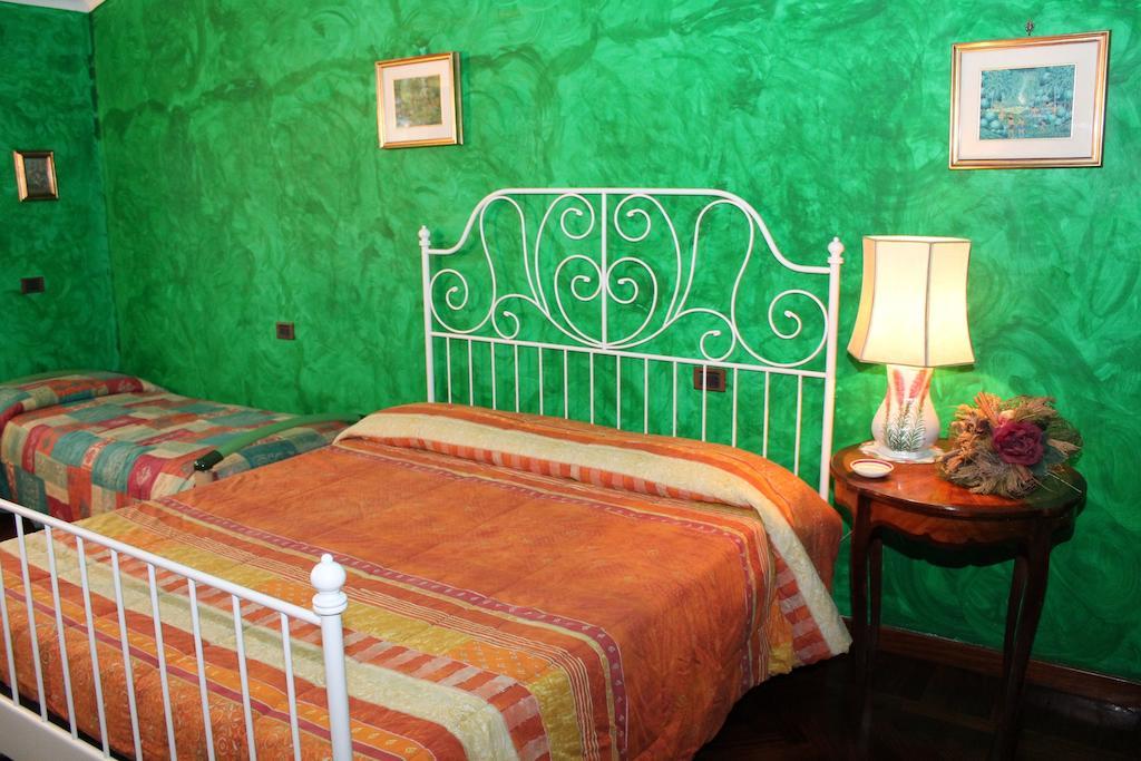 Bed and Breakfast La Casa Della Musica Ciampino Zimmer foto